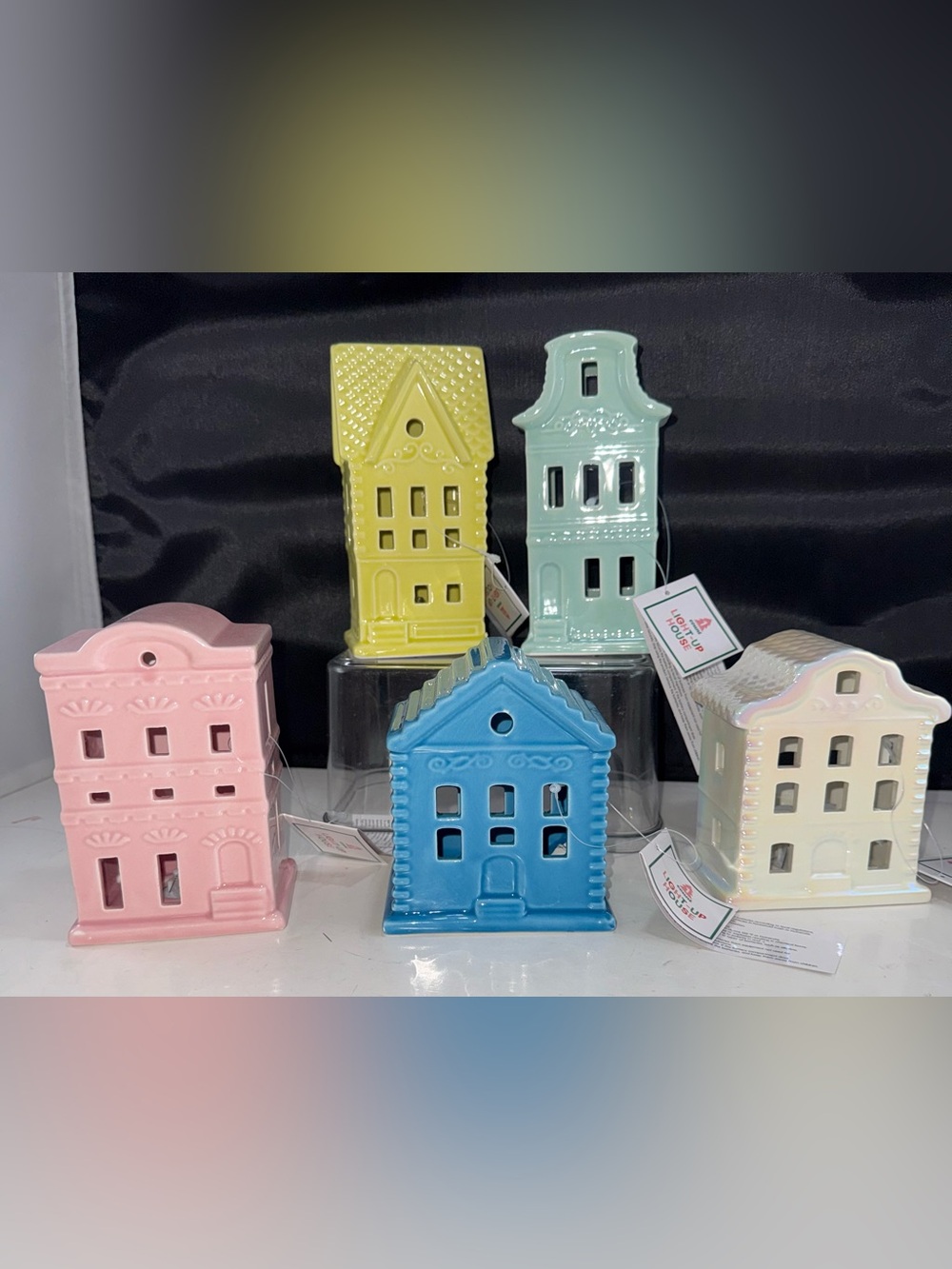 5 Target Bullseye All-Season Ceramic Pastel LED‎ Light-Up Houses Diorama Realtor